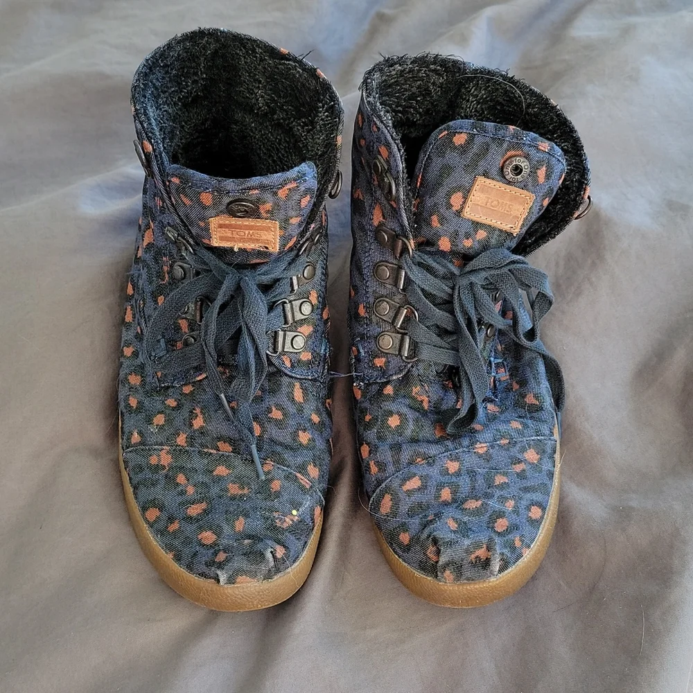 Tom's leppard print booties - Picture 2 of 7